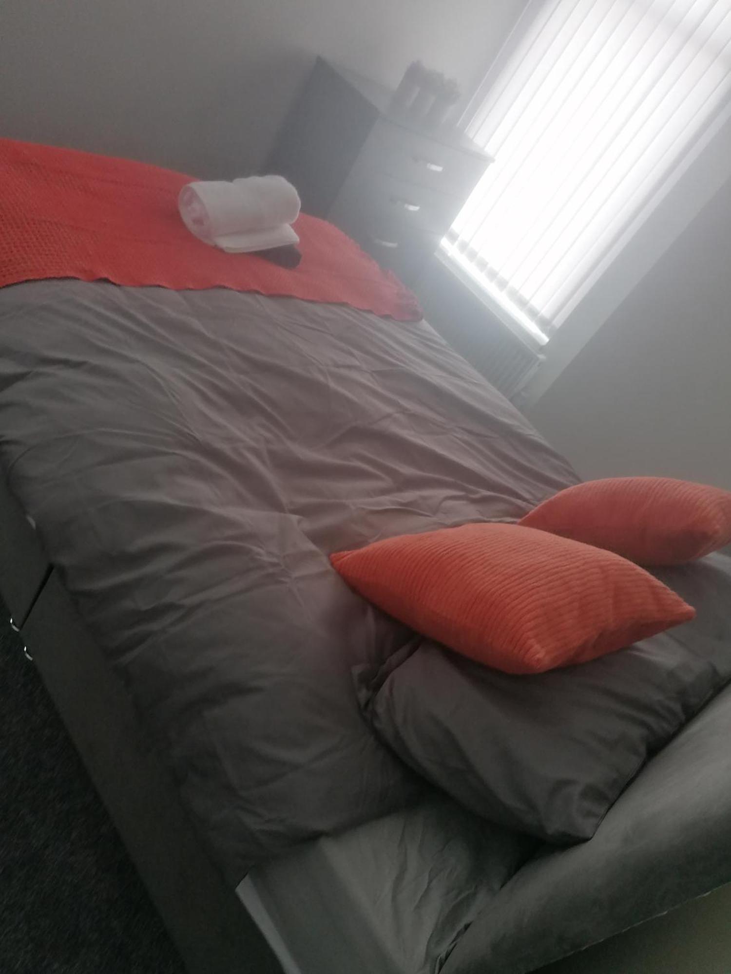 Rossy Home Of Relaxations Stoke-on-Trent Εξωτερικό φωτογραφία