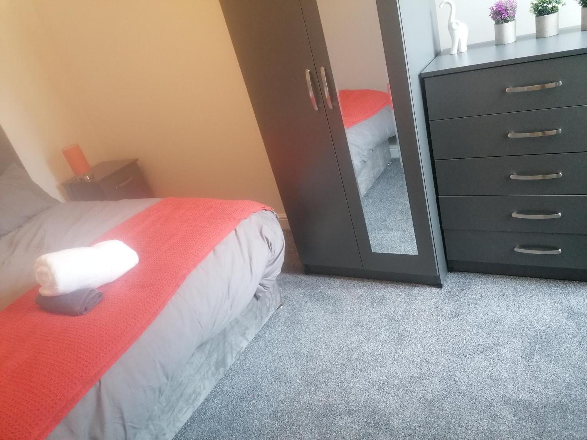 Rossy Home Of Relaxations Stoke-on-Trent Εξωτερικό φωτογραφία